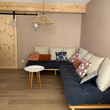 Bed & Breakfast En Si Bon Chemin - D'etape Chemin 70 *