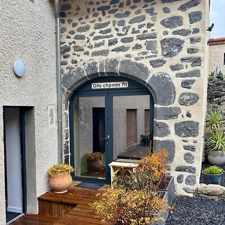 En Si Bon Chemin - D'etape Chemin 70 Alojamento de Acomodação e Pequeno-almoço Le Monastier sur Gazeille